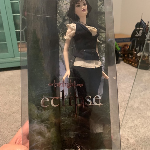 Twilight Barbies - Picture 6 of 14